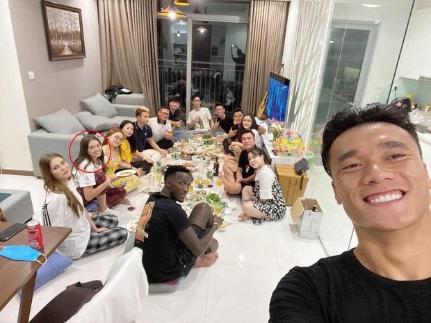 Bất ngờ mốc thời gian Bùi Tiến Dũng quen mẫu Tây nóng bỏng-2