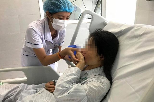 Người phụ nữ ở Hòa Bình ngừng tim 60 phút, sốc điện 2 lần đã hồi sinh kỳ diệu-2