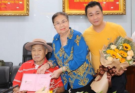 Lý Hùng: 51 tuổi vẫn trai tân và luôn gây tò mò bởi chuyện bao giờ lấy vợ-1