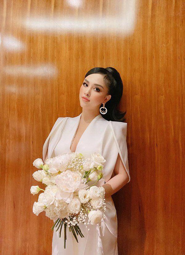 Nhan sắc hội chị dâu của sao: Chị dâu Bảo Thy bốc lửa, chị dâu Hà Hồ gây ngạc nhiên-17