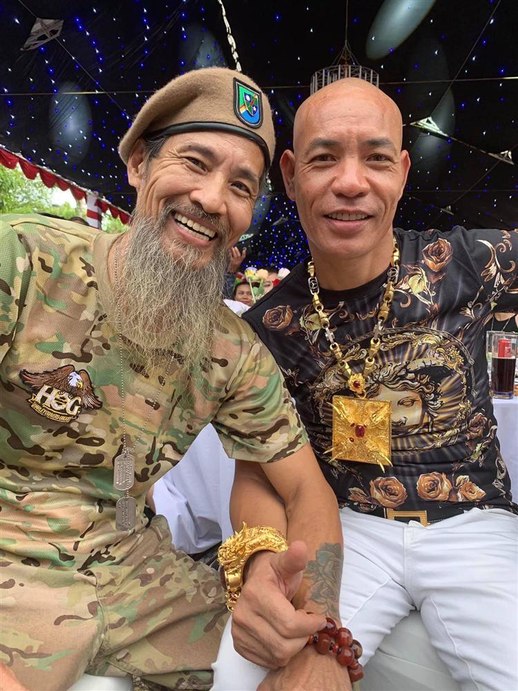 Những con số hết hồn về bộ trang sức của giang hồ mạng Dũng Trọc Hà Đông-8