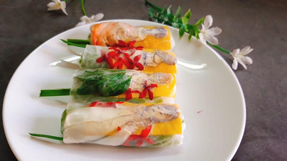 Ngưỡng mộ tài nấu ăn: Tạo hình gỏi cuốn thành bức tranh đậm đà bản sắc Việt-2