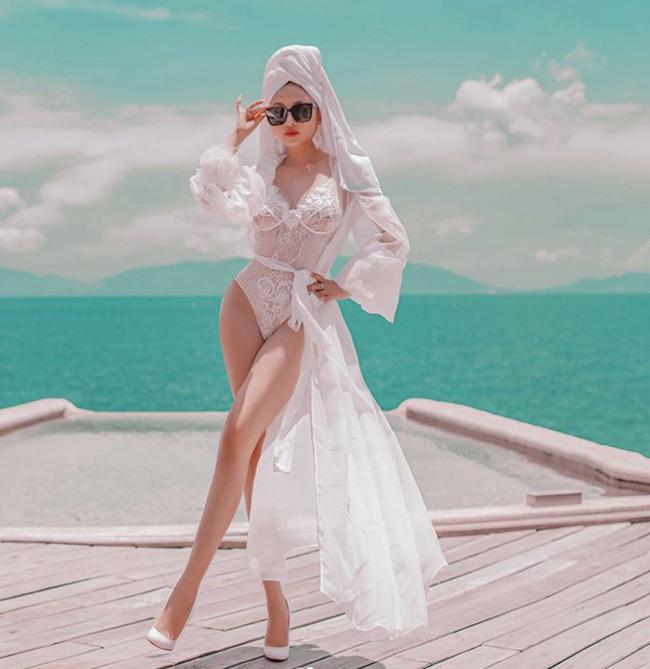 Vợ 2 Minh Nhựa bị soi ảnh chụp nội y chẳng kém cạnh đàn em Ngọc Trinh-4