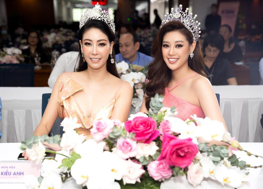 Dàn người đẹp Việt đọ dáng với đầm xẻ tà-3