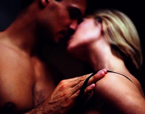 Nam sinh bắt chước phim người lớn luyện quan hệ lâu, ai ngờ ngay lần đầu yêu đã gặp họa-1