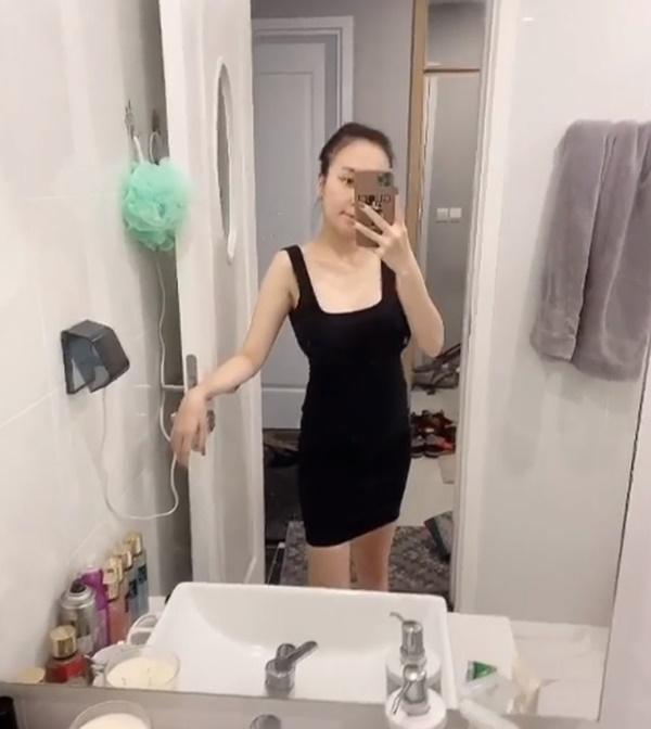 Thường đăng ảnh sống ảo, vợ Khắc Việt lộ nhan sắc thật khi đang bầu song thai-5