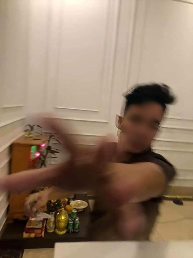 Tưởng sugar daddy xịn xò trợ cấp 15 triệu/tháng, cô gái không ngờ gặp sự cố ngay lần đầu gặp-4