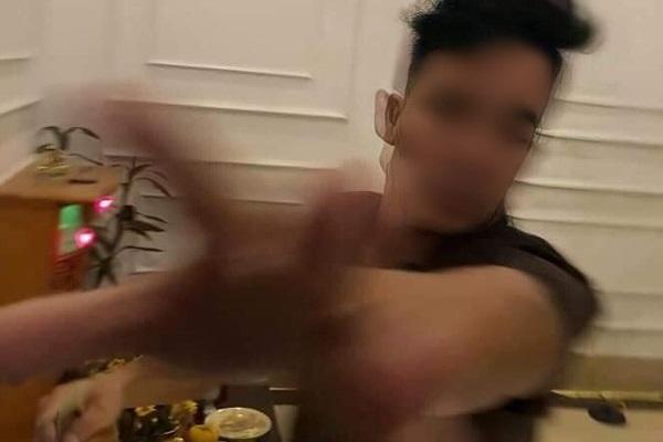 Hẹn hò sugar daddy để sống qua mùa dịch-3