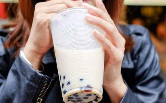 Nữ sinh phải nhập viện do thiếu máu nghiêm trọng, cảnh báo loại đồ uống vạn người mê-1