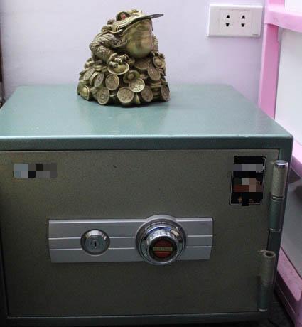 Đừng quên những điều đại kị khi đặt két sắt để tài lộc vào ào ào như thác đổ-2