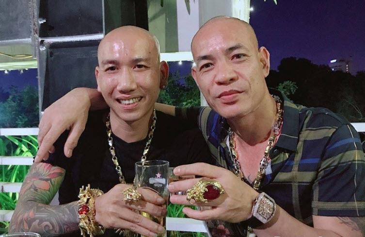 Hé lộ mối quan hệ số má của Dũng Trọc: Bố Khá Bảnh, thầy Huấn Hoa Hồng, anh Phú Lê-3