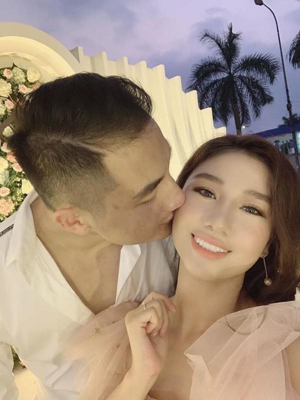 Con gái Bầu Đệ sinh con đầu lòng cho Nam vương Nguyễn Văn Sơn-4