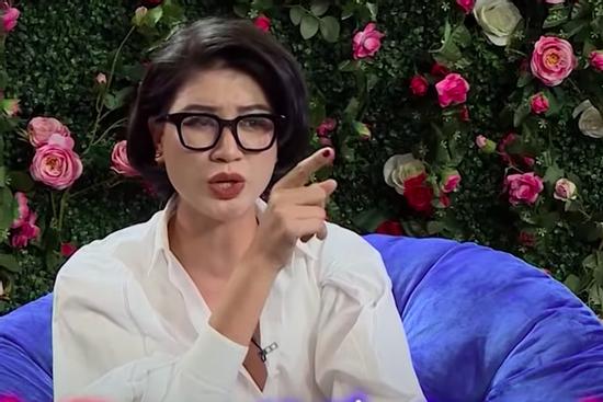 Bị 'ném đá' vì đóng phim, Trang Trần mượn lời Sơn Tùng M-TP dằn mặt antifan