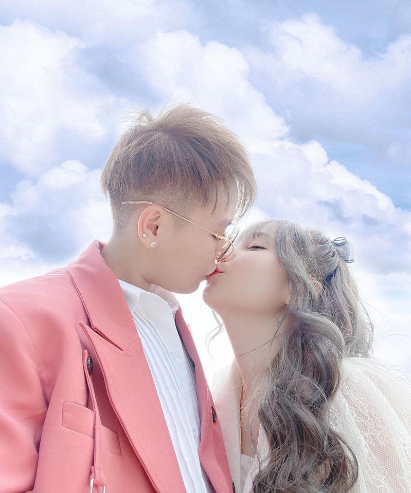 Vợ lộ bụng lùm lùm, tomboy Bi Bảo sắp được làm bố?-2