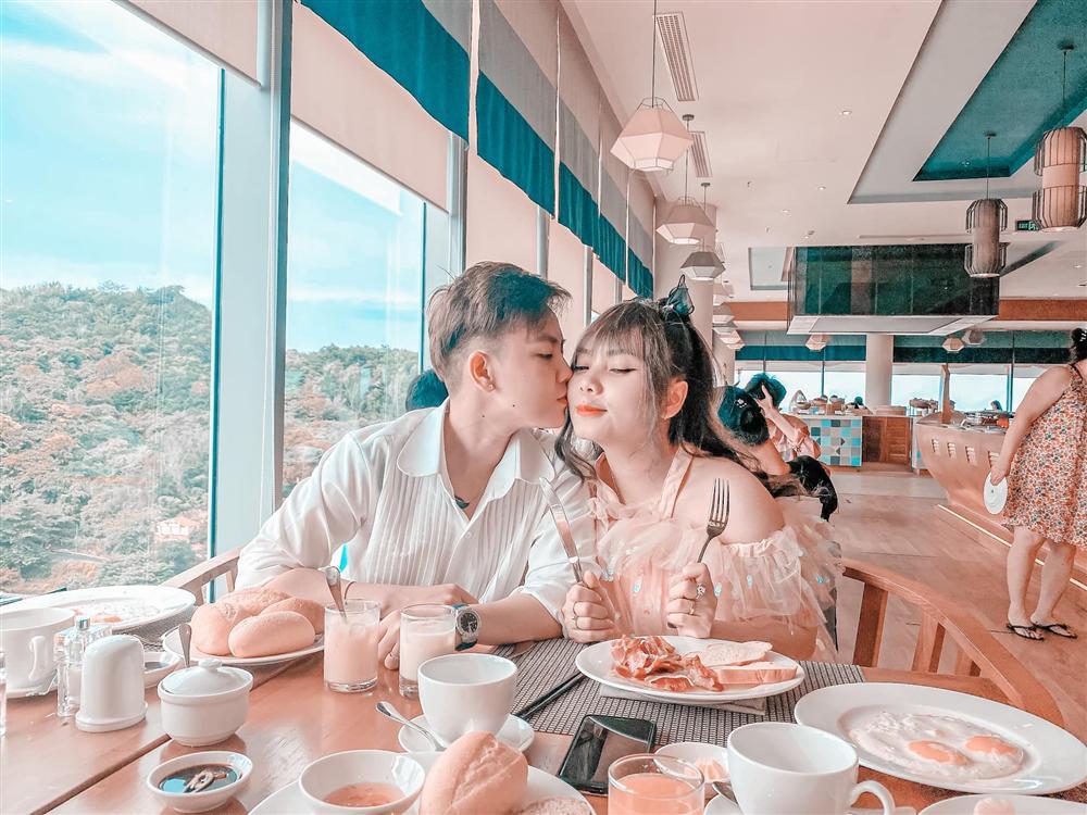 Vợ lộ bụng lùm lùm, tomboy Bi Bảo sắp được làm bố?-3