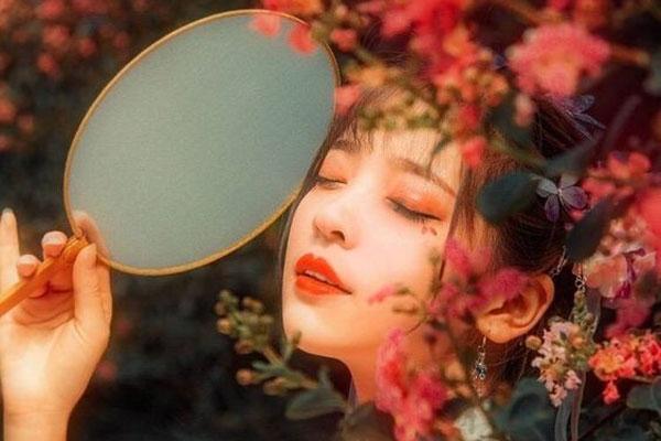 Phụ nữ sinh vào tháng âm lịch này được thừa hưởng tài lộc, sau 30 tuổi thành danh với đời, cuộc sống vinh hoa phú quý không kể xiết-1