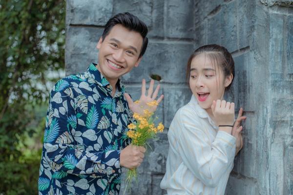 Vai diễn Cao Minh Bách của "Nhà trọ Balanha" giúp Xuân Nghị thể hiện nhiều màu sắc hơn, đặc biệt là những cảnh bi pha hài khiến khán giả xúc động. Nói về những vai diễn sắp tới anh cho biết muốn khai thác chất hài của bản thân nhiều hơn.