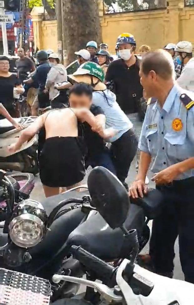 Người vợ trong vụ đánh ghen phố Lý Nam Đế: Chồng tôi đêm qua không về-1