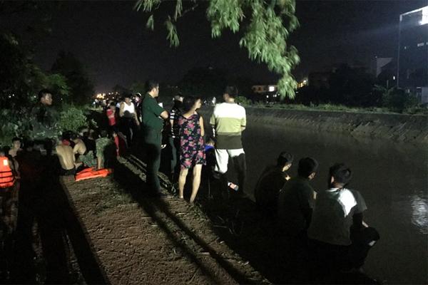 Vụ 3 ông cháu ngã xuống kênh nước ở Vĩnh Phúc: Đã tìm thấy thi thể người ông-1