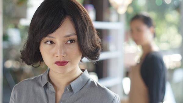 Diễn xuất của Lan Phương trong vai Diệu cũng nhận nhiều ý kiến khen ngợi từ phía khán giả. Cô quay phần 2 "Cả một đời ân oán" khi đang mang thai con đầu lòng. Đoàn làm phim đã phải "dồn cảnh" cho nữ diễn viên quay trước để ứng phó với tình huống bất ngờ này.