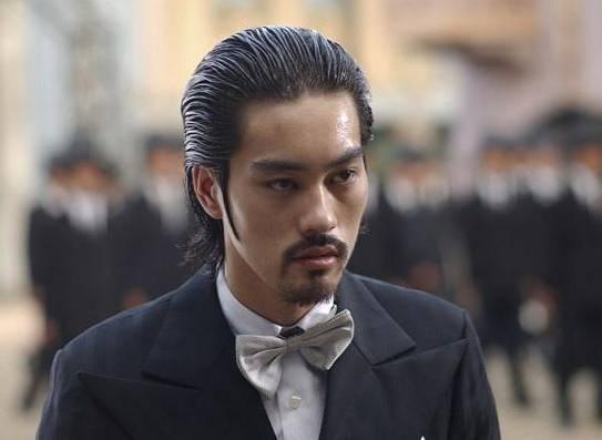 Bản sao Lý Tiểu Long: Nổi tiếng nhờ Châu Tinh Trì, hạnh phúc bên con gái trùm xã hội đen-5