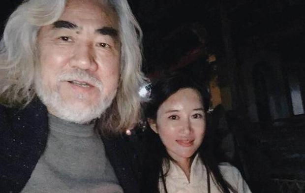 Đời tư thị phi của Trùm phim kiếm hiệp: Tố vợ gian díu với con nuôi, có con với trợ lý kém 31 tuổi-5