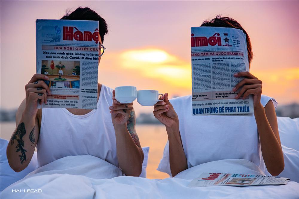 Full ảnh cưới cặp nam nữ nằm tênh hênh giữa phố đi bộ hồ Gươm xôn xao MXH-5