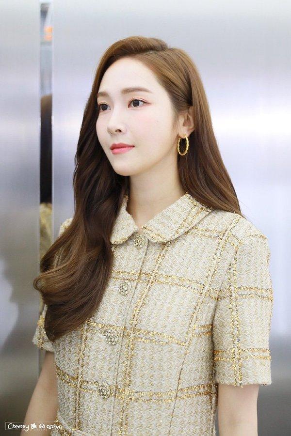 Tiểu thuyết của cựu thành viên SNSD Jessica mang tên 