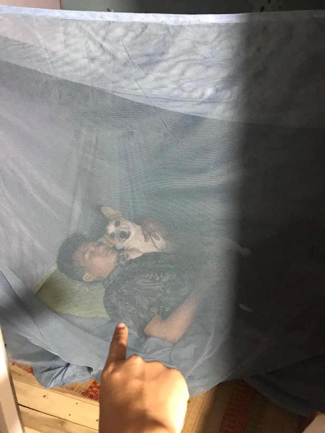 Ập vào phòng ngủ đánh ghen, người vợ đứng hình khi biết kẻ mà mình yêu quý lâu nay lại là tiểu tam-1