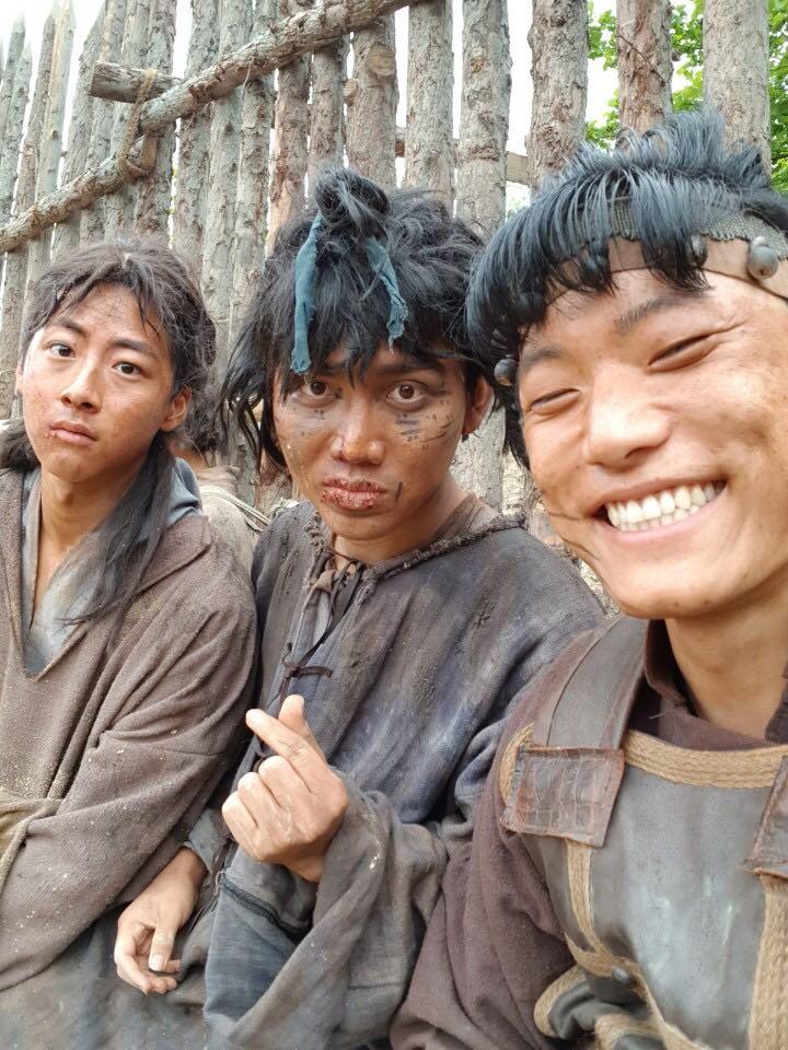 Chuyện của chàng trai Việt kiệt sức đóng một vai có thoại ở phim Hàn-5