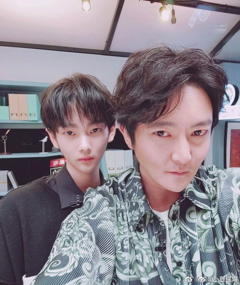 Loạt sao Hoa ngữ biến dạng khó đỡ khi vô tình lọt vào app làm đẹp-1