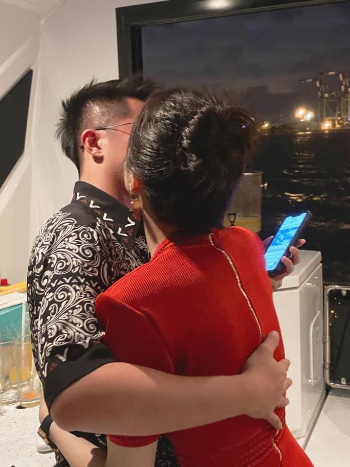 Hương Giang công khai đăng ảnh hôn môi Matt Liu không rời-2
