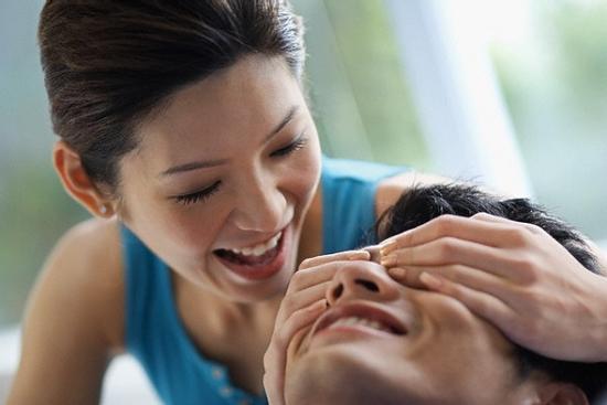 'Độc chiêu' gọi chồng đi chơi về muộn chỉ có ở hội chị em mạng xã hội