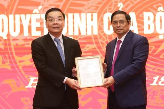 Ông Chu Ngọc Anh nhận quyết định giữ chức Phó Bí thư Thành ủy Hà Nội