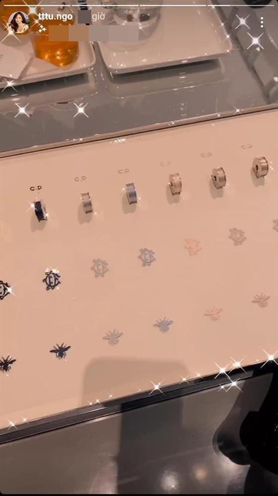 Lâu lâu mới cho chồng đại gia lên sóng, Á hậu Thanh Tú có hành động tình bể bình-2