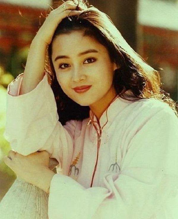 Mỹ nhân đẹp khuynh thành cãi mẹ lấy chồng xấu xí, 20 năm sau ai cũng ngỡ ngàng-2