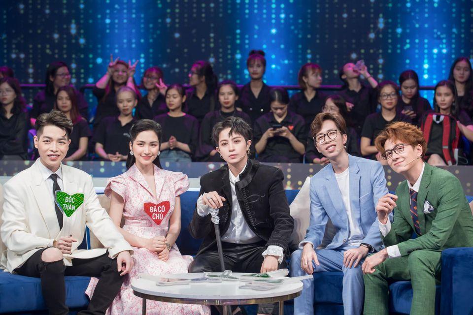 Hương Giang - Matt Liu vui tình mới quên cả mời Trấn Thành và Gil Lê dự tiệc?-3