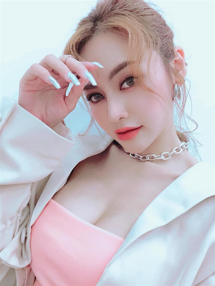 Linh Chi mừng rỡ khi anti-fan quay đầu sau bê bối người thứ ba-3