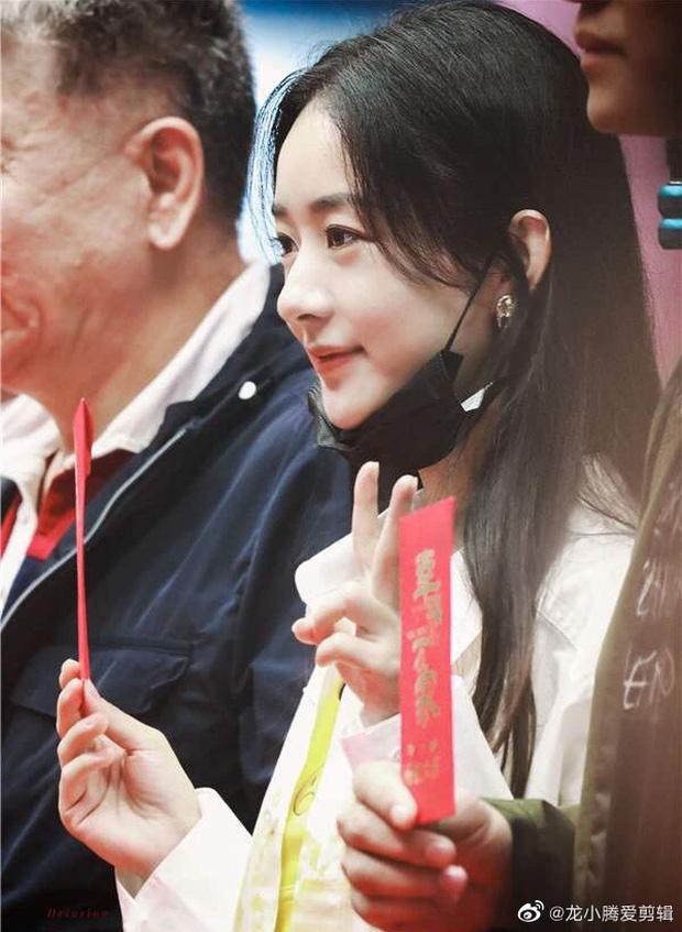 Triệu Lệ Dĩnh được khen tới tấp nhờ nhan sắc bất biến sau 14 năm-4