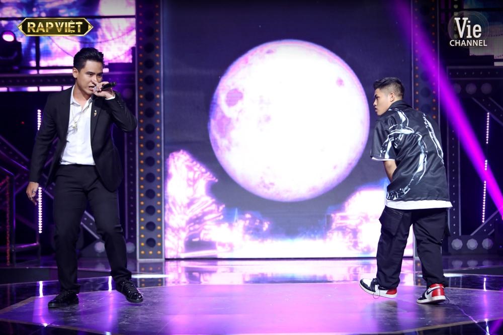 Khóc trên sân khấu Rap Việt, Trấn Thành khẳng định nước mắt tự rơi không cần diễn-2