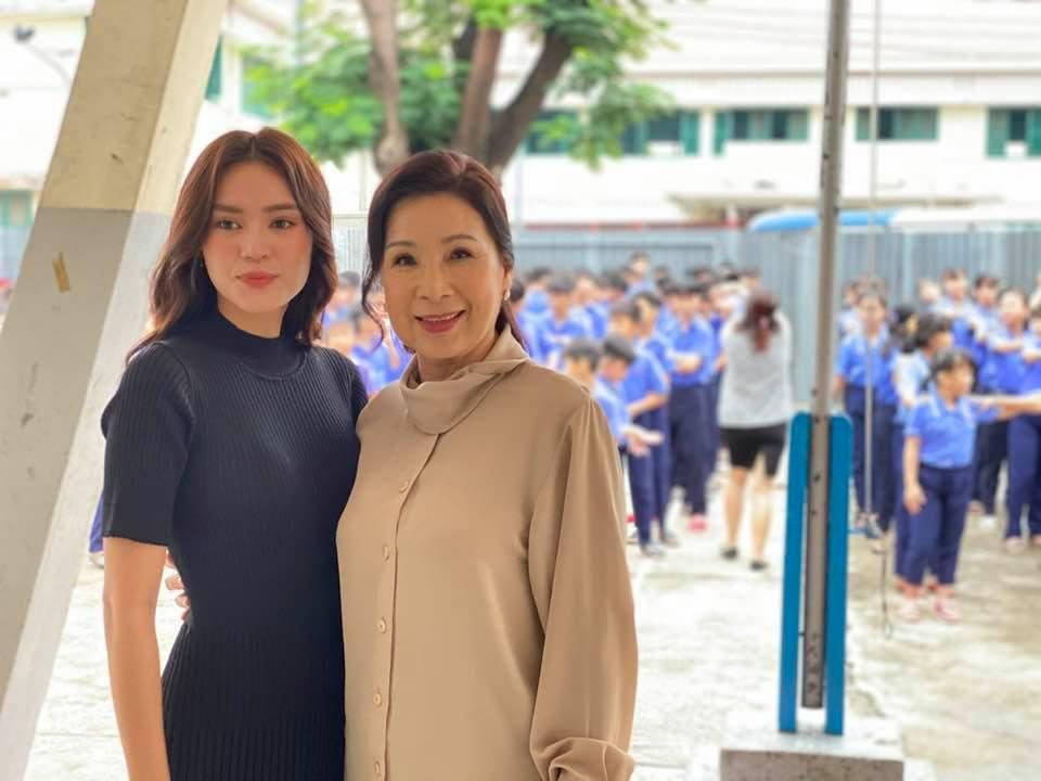 Fan xót xa khi Lan Ngọc u đầu mẻ trán trên phim trường-4