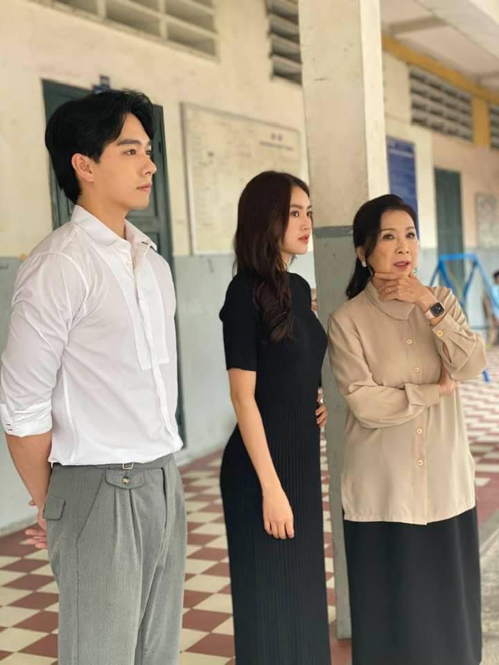 Fan xót xa khi Lan Ngọc u đầu mẻ trán trên phim trường-5