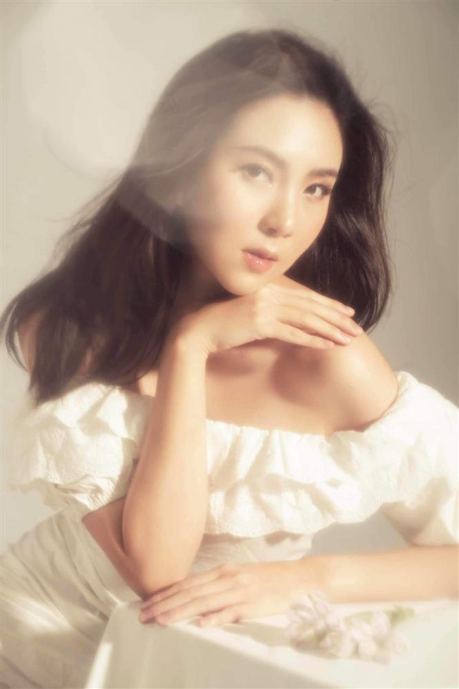 BTV Mai Ngọc xứng danh hoa khôi nhà Đài với khoảnh khắc tiên tử đánh dấu cột mốc tuổi 30-2