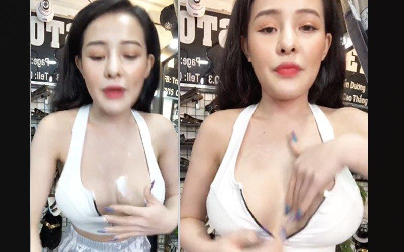 Ngân 98 lộ nhũ hoa khi đang livestream-8