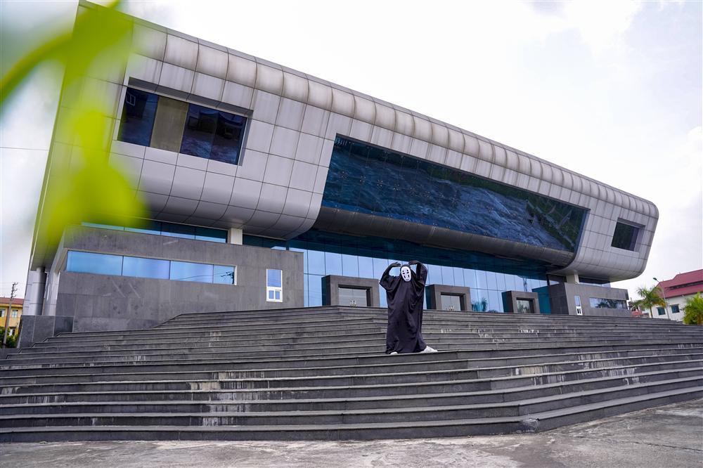 Vô Diện xuất hiện trên phố Hà Nội dịp Trung Thu-10