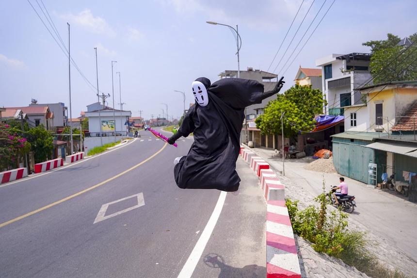 Vô Diện xuất hiện trên phố Hà Nội dịp Trung Thu-11