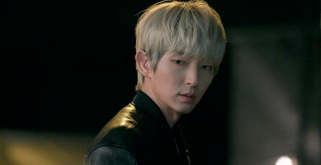 Trend điên nữ, khùng nam trên màn ảnh Hàn năm nay: Càng điên khùng phim lại càng hot-5