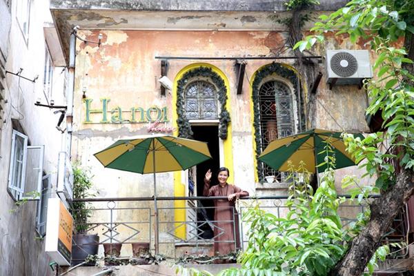 Đời thăng trầm, từng đi hót phân gà của nữ hoàng điện ảnh Việt được vinh danh Hollywood-8