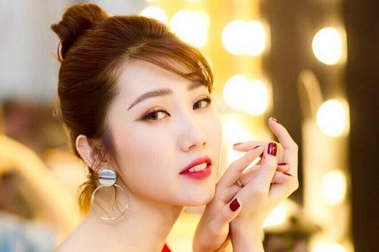 Thúy Ngân từng muốn kiếm bừa một chàng trai để tổ chức đám cưới