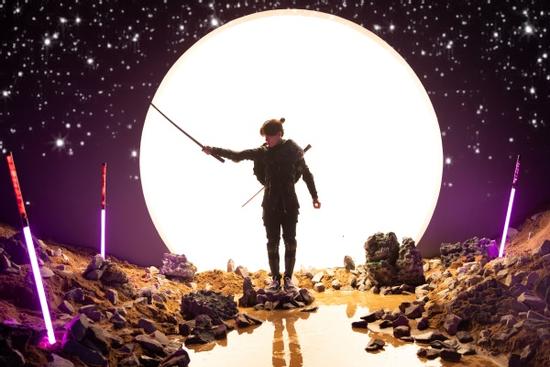 Hot: Jack tung MV 'Hoa Hải Đường' đưa fan lạc vào thế giới siêu thực